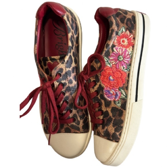 NWT Brighton UPTOWN SPOTS
Spots Floral Embroidered Leopard Print Sneakers